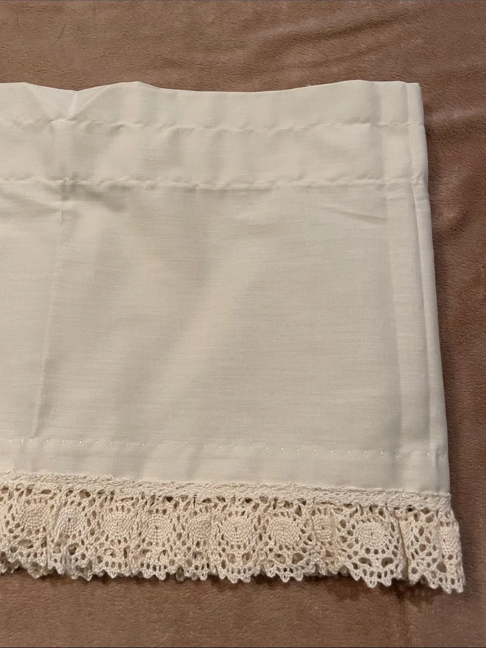 Country Curtains at the Red Lion Inn - 3 pieces
